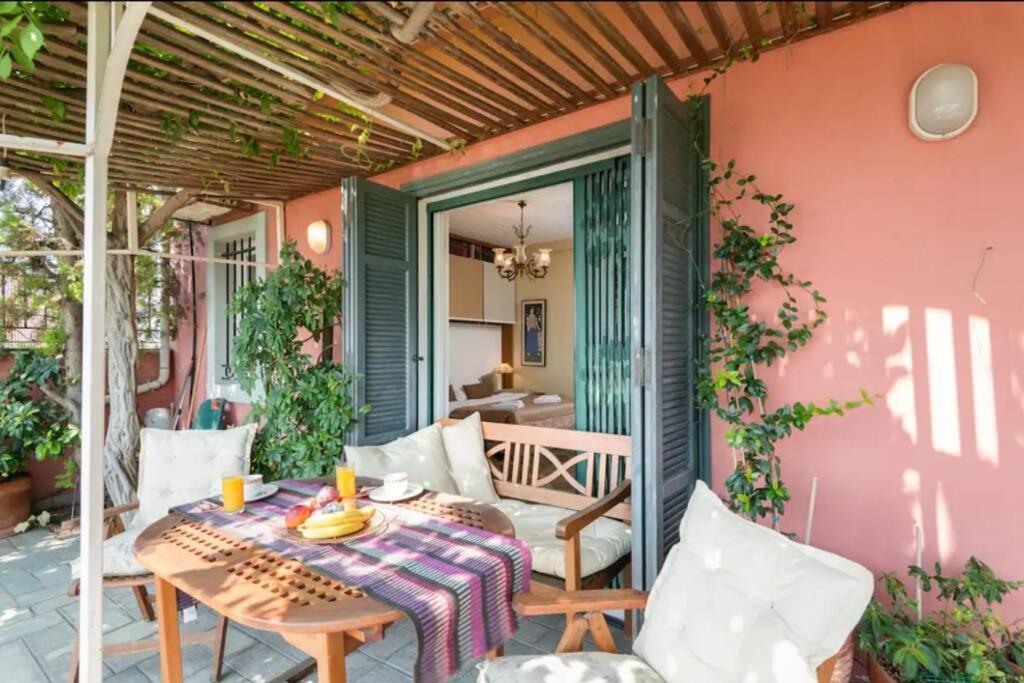 Ano Poli Stay With Private Terrace And View 塞萨洛尼基 外观 照片